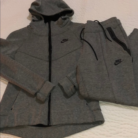 Nike Other - Grey Nike outfit